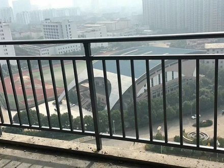 更換陽臺(tái)護(hù)欄,選購新護(hù)欄需要注意哪些問題？