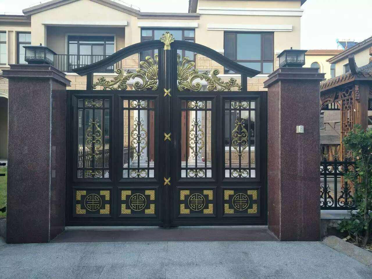 別墅鋁藝大門制作理念與維護(hù)方法