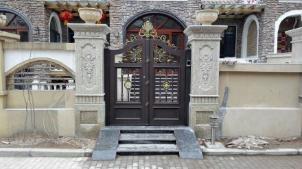 <b>濰坊鋁藝大門(mén)外觀美的體現(xiàn)？</b>