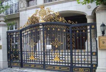 別墅鐵藝大門定制貴不貴？